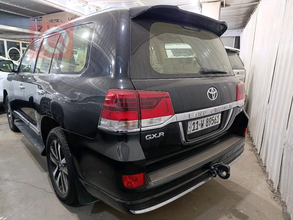 تويوتا لاندكروزر